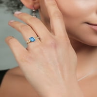 Gem Stone King 1. CT Swiss Blue Topaz srebrni i 10K žuti zlatni laboratorij uzgojili dijamantni zaručni prsten