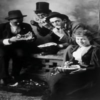 Tri muškarca i žena jedu povijest lubenice