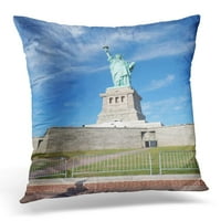 New York SAD prosinac Kip Liberty je francuska skulptura koja se nalazila na ostrvskom jastuku od jastuka