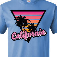 Inktastična kalifornija sa majicom trokuta i palma